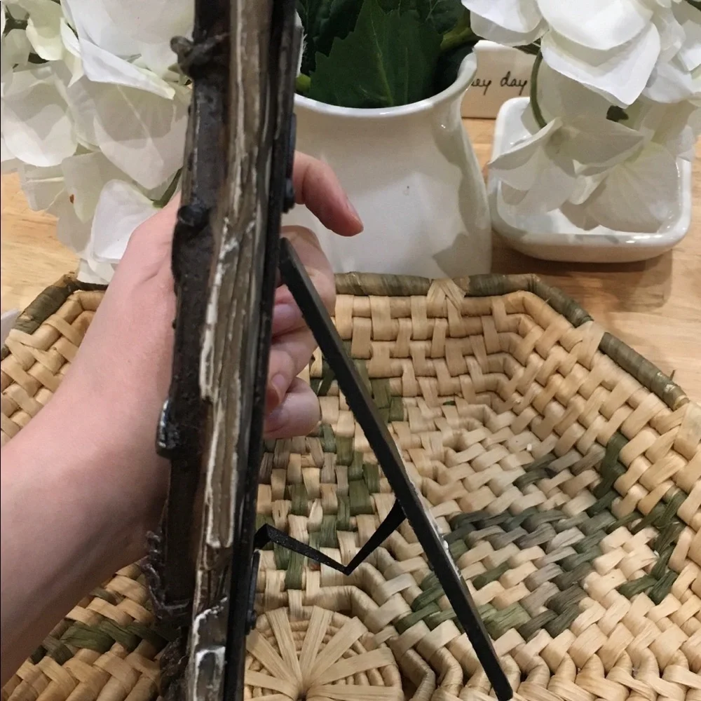 🎈🎈🎈Western horseshoe picture frame. Barb wire nails wood plank rustic frame - Picture 3 of 9